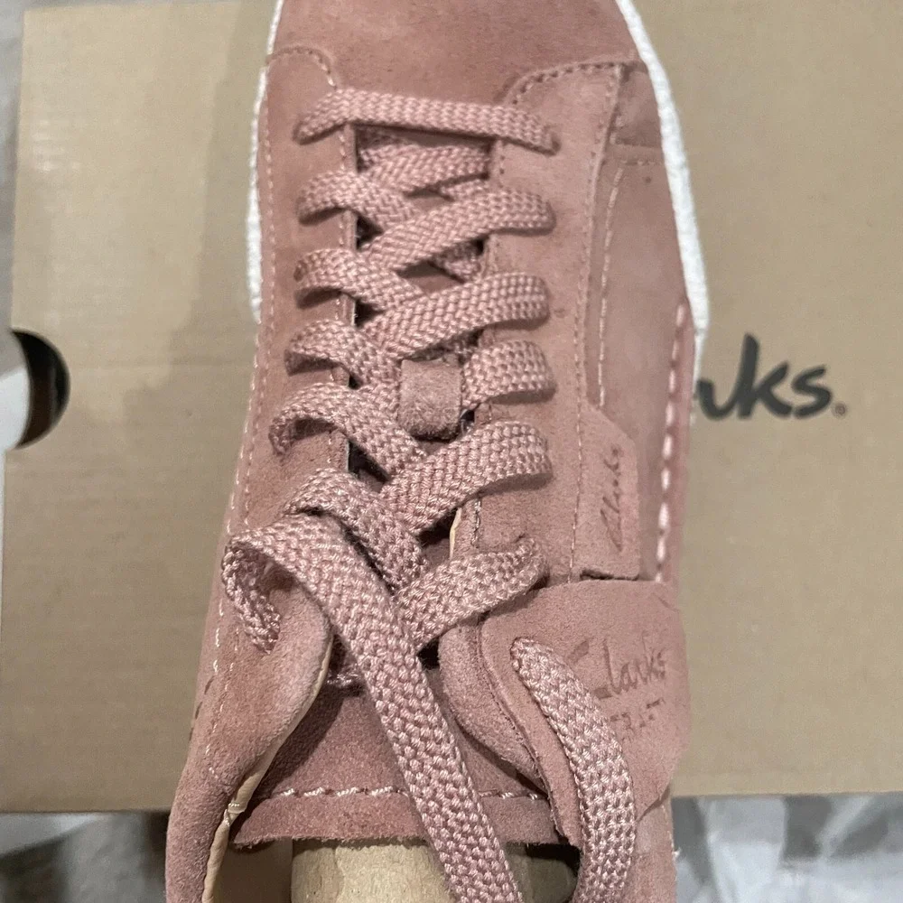 New Clarks Craft Cup Lace Sneakers Soft Girl 11 Rose Suede Pink Low Top Comfort‎